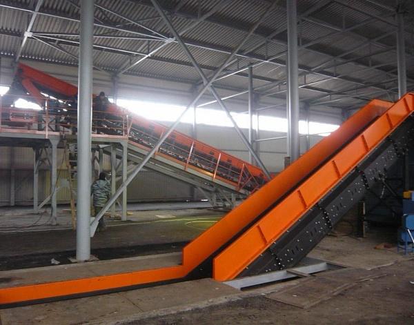 Конвейер ленточно-цепной для подачи мусора