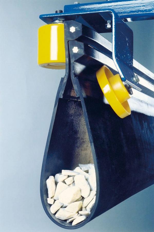 Конвейер с подвесной лентой