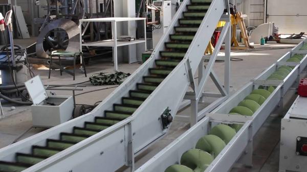 L-образный скребковый конвейер